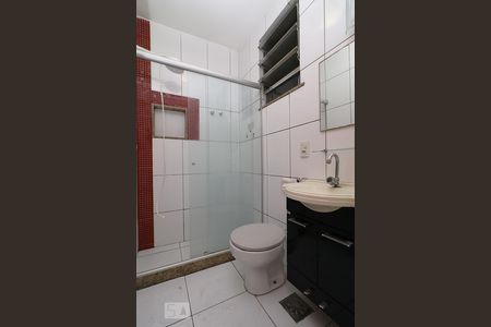 Banheiro Social. de apartamento para alugar com 2 quartos, 80m² em Copacabana, Rio de Janeiro