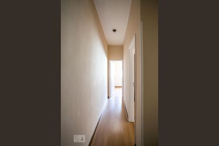 Corredor de apartamento para alugar com 2 quartos, 62m² em Grajaú, Rio de Janeiro