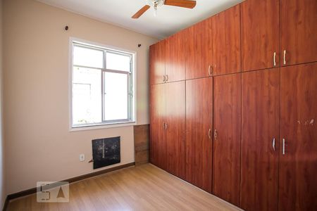 Quarto 2 de apartamento para alugar com 2 quartos, 62m² em Grajaú, Rio de Janeiro