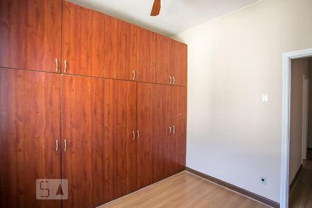 Quarto 2 de apartamento para alugar com 2 quartos, 62m² em Grajaú, Rio de Janeiro