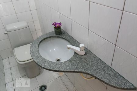 Lavabo de casa à venda com 3 quartos, 250m² em Bosque da Saúde, São Paulo