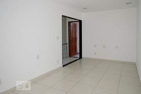 Sala de casa para alugar com 1 quarto, 76m² em Vila Isabel, Rio de Janeiro