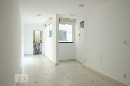 Sala de casa para alugar com 1 quarto, 76m² em Vila Isabel, Rio de Janeiro