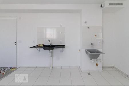 Cozinha e Área de Serviço de apartamento para alugar com 1 quarto, 40m² em Sítio da Figueira, São Paulo