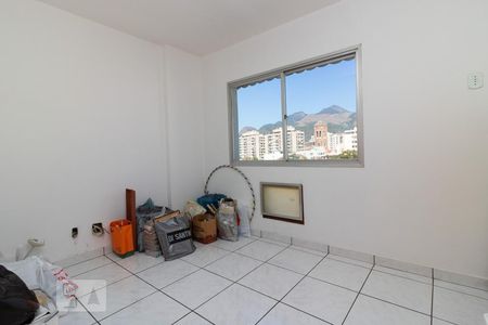 Quarto 1 de apartamento para alugar com 2 quartos, 72m² em Méier, Rio de Janeiro