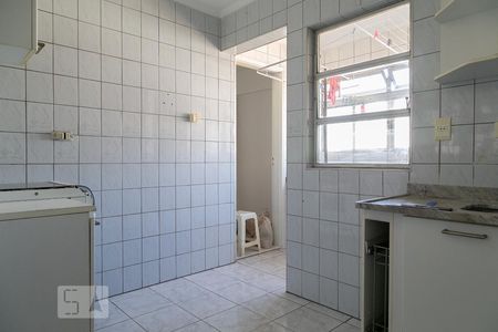 Cozinha de apartamento para alugar com 2 quartos, 75m² em Aclimação, São Paulo