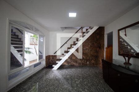 Sala de casa para alugar com 4 quartos, 700m² em Recreio dos Bandeirantes, Rio de Janeiro