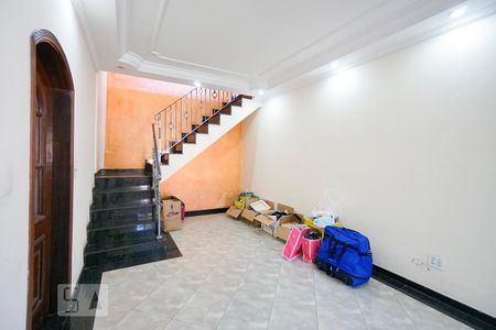 Sala piso 1 de casa para alugar com 4 quartos, 100m² em Parque Boturussu, São Paulo