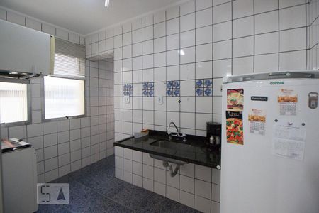 Cozinha de apartamento para alugar com 1 quarto, 47m² em Higienópolis, São Paulo