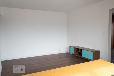 SALA de apartamento para alugar com 2 quartos, 68m² em Vila Aurora, São Paulo