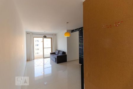 Salas de apartamento para alugar com 3 quartos, 70m² em Mansões Santo Antônio, Campinas