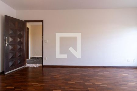 Sala de casa para alugar com 4 quartos, 150m² em Vila Pirajussara, São Paulo