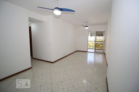 Sala de apartamento para alugar com 2 quartos, 91m² em Jacarepaguá, Rio de Janeiro