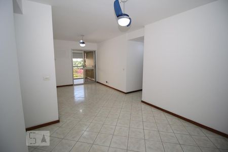 Sala de apartamento para alugar com 2 quartos, 91m² em Jacarepaguá, Rio de Janeiro