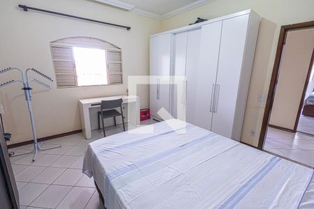 Quarto de casa para alugar com 3 quartos, 460m² em Candelária, Belo Horizonte