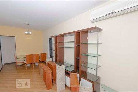 Sala de apartamento para alugar com 2 quartos, 80m² em Vila Isabel, Rio de Janeiro