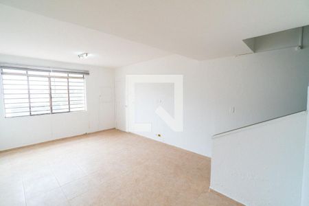 Sala de casa para alugar com 2 quartos, 95m² em Santo Amaro, São Paulo