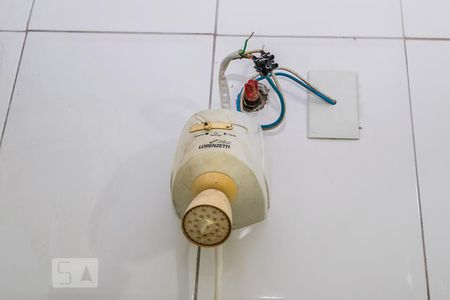 Banheiro - Chuveiro elétrico de apartamento para alugar com 1 quarto, 40m² em Bonsucesso, Rio de Janeiro