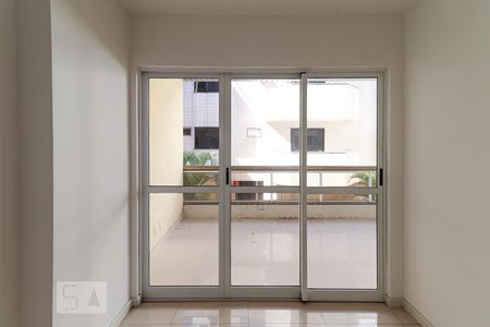 Sala de apartamento para alugar com 3 quartos, 87m² em Recreio dos Bandeirantes, Rio de Janeiro