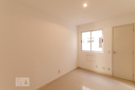 Quarto 2 de apartamento para alugar com 3 quartos, 87m² em Recreio dos Bandeirantes, Rio de Janeiro