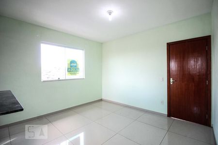 Sala de casa à venda com 2 quartos, 60m² em Jaqueline, Belo Horizonte