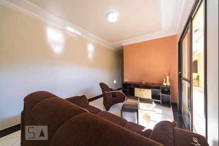 Sala de apartamento à venda com 3 quartos, 97m² em Vila Camilópolis, Santo André