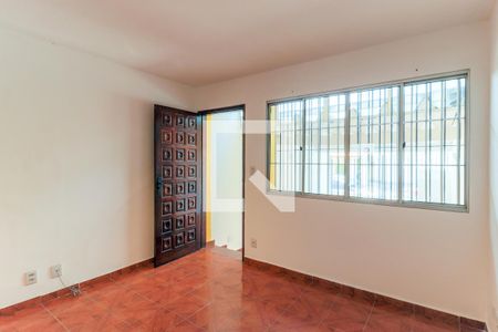 Casa à venda com 105m², 2 quartos e 1 vagaSala