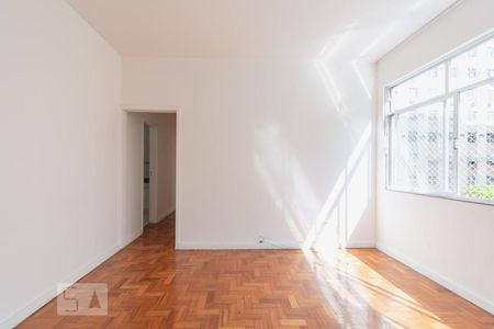 Apartamento à venda com 65m², 2 quartos e sem vagaSala