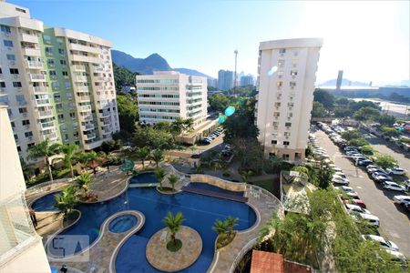 Vista da Suíte de apartamento para alugar com 2 quartos, 65m² em Camorim, Rio de Janeiro