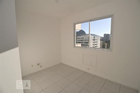 Quarto de apartamento para alugar com 2 quartos, 65m² em Camorim, Rio de Janeiro