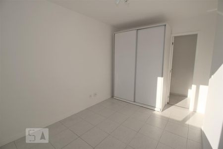 Suíte de apartamento para alugar com 2 quartos, 65m² em Camorim, Rio de Janeiro