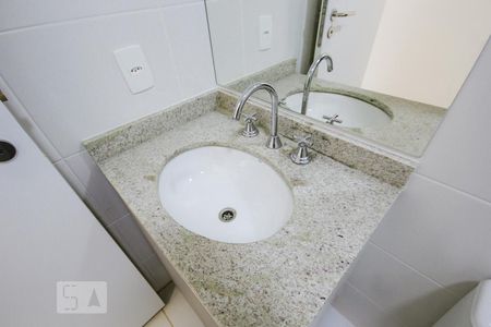 Banheiro Social de apartamento para alugar com 2 quartos, 90m² em Jacarepaguá, Rio de Janeiro