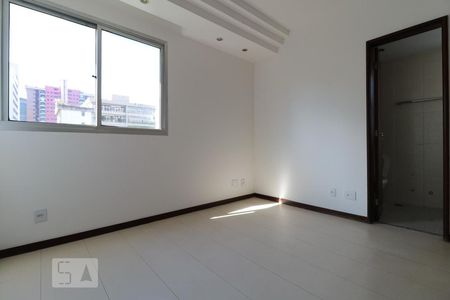 Suíte  de apartamento para alugar com 2 quartos, 77m² em Lourdes, Belo Horizonte