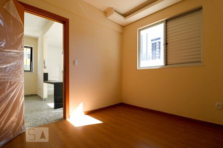 Quarto de kitnet/studio para alugar com 1 quarto, 36m² em Funcionários, Belo Horizonte