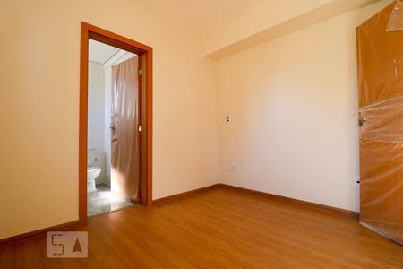 Quarto de kitnet/studio para alugar com 1 quarto, 36m² em Funcionários, Belo Horizonte