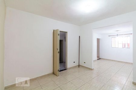 Sala de casa para alugar com 3 quartos, 70m² em Vila Campestre, São Paulo