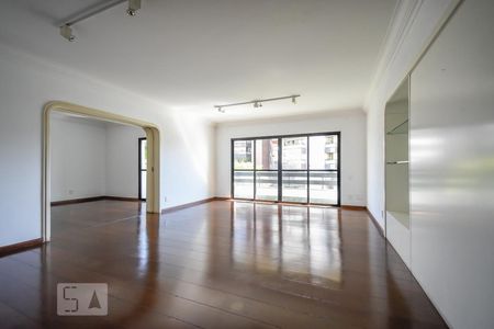 Apartamento à venda com 378m², 5 quartos e 4 vagasSala