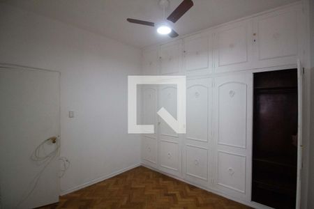 Quarto 1 de apartamento para alugar com 2 quartos, 45m² em Copacabana, Rio de Janeiro