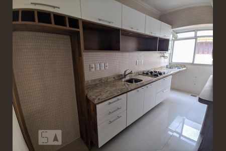 Cozinha de apartamento para alugar com 1 quarto, 40m² em Menino Deus, Porto Alegre