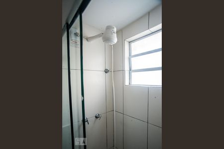 Banheiro de apartamento à venda com 2 quartos, 48m² em Protásio Alves, Porto Alegre