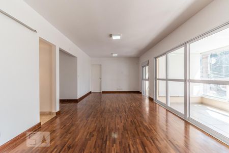 Sala de apartamento para alugar com 3 quartos, 135m² em Pinheiros, São Paulo