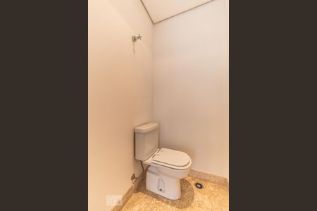 Lavabo de apartamento para alugar com 3 quartos, 135m² em Pinheiros, São Paulo