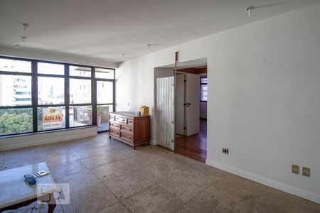 Sala de apartamento à venda com 2 quartos, 90m² em Funcionários, Belo Horizonte