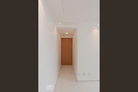 Corredor de apartamento para alugar com 2 quartos, 45m² em Jardim Antonio Von Zuben, Campinas