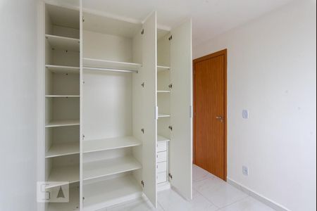 Quarto 1 - Armários de apartamento para alugar com 2 quartos, 45m² em Jardim Antonio Von Zuben, Campinas