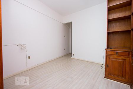 Sala de kitnet/studio para alugar com 1 quarto, 32m² em Glória, Rio de Janeiro