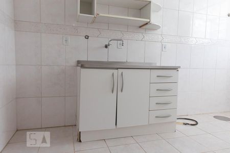 Cozinha de apartamento para alugar com 2 quartos, 40m² em Protásio Alves, Porto Alegre