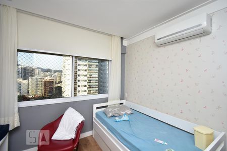 Quarto 2  de apartamento à venda com 2 quartos, 99m² em Icaraí, Niterói