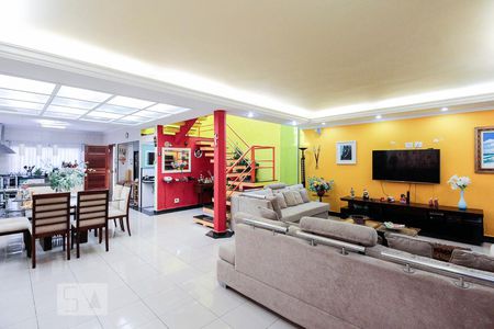 Sala  de casa à venda com 4 quartos, 400m² em Chácara Seis de Outubro, São Paulo