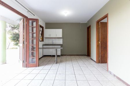 Casa de condomínio para alugar com 55m², 1 quarto e 1 vagaSala e cozinha